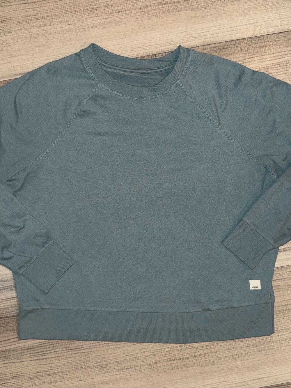 Vuori Long Sleeve Crew in Dusty Teal